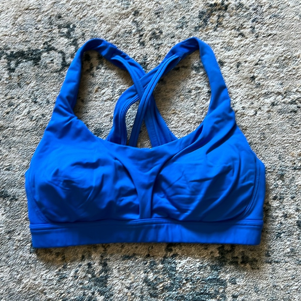 Lululemon sports bra
